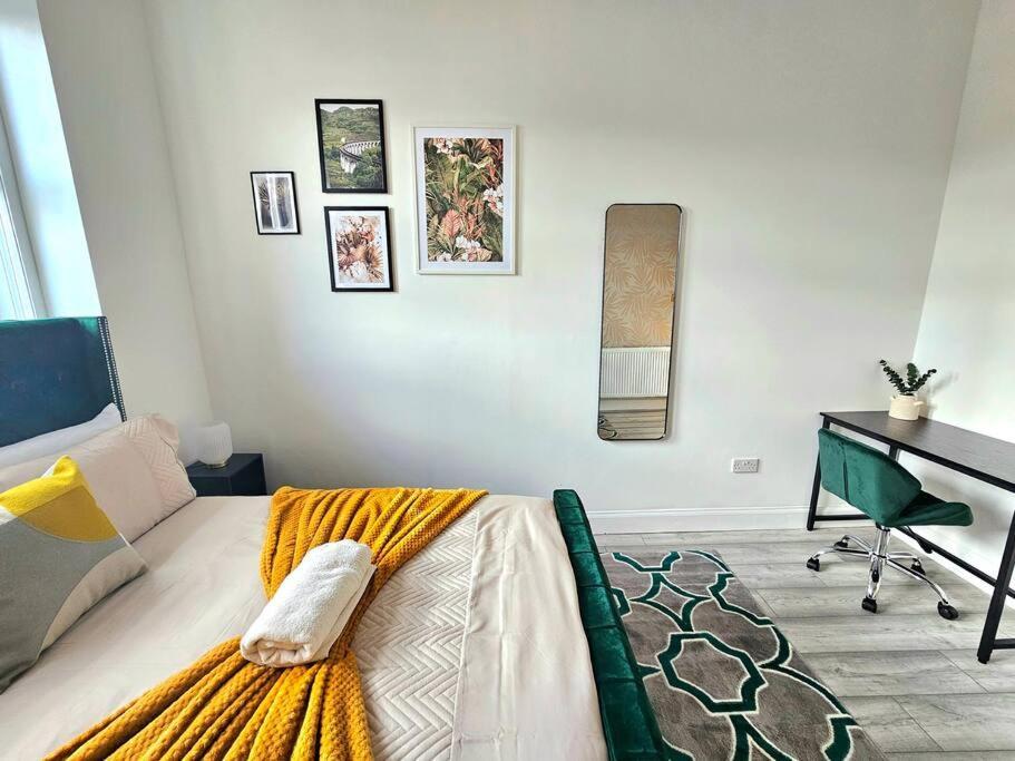 Spacious Haven With Free Parking 格拉斯哥 外观 照片