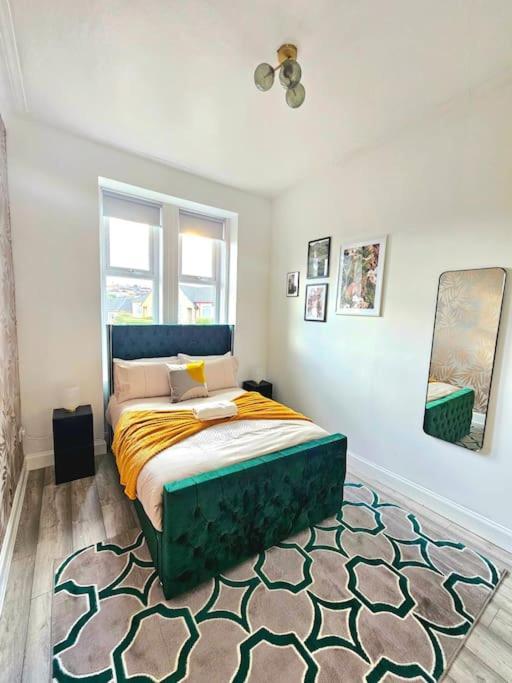Spacious Haven With Free Parking 格拉斯哥 外观 照片
