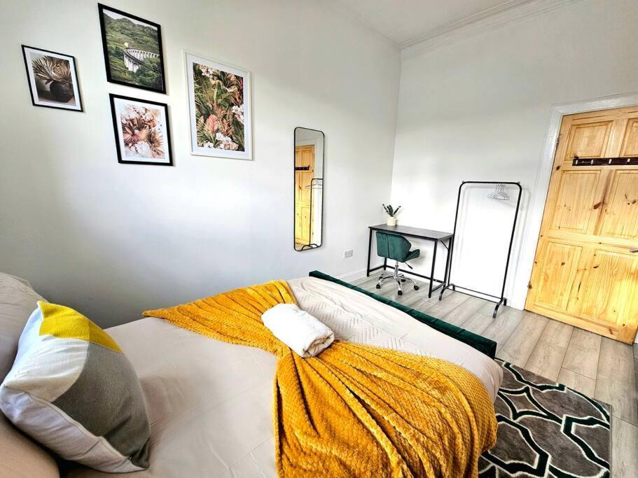 Spacious Haven With Free Parking 格拉斯哥 外观 照片